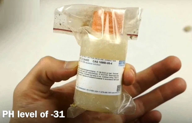 World's strongest acid: 10 million billion times stronger than 100% concentrated sulfuric acid Picture 2