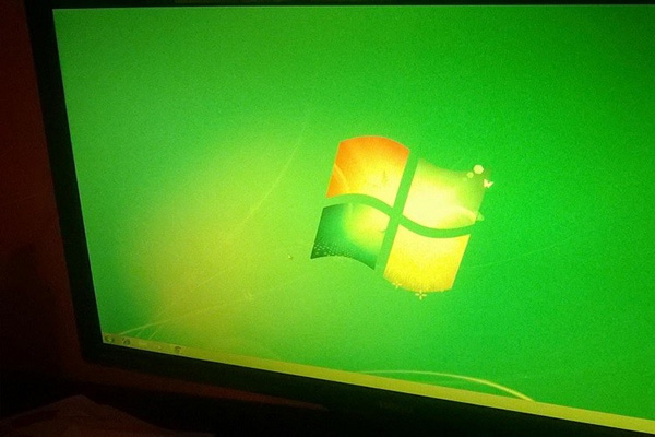 Yellow Laptop Screen: Causes and Quick Fixes Picture 1