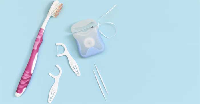 Should you use dental floss before or after brushing your teeth? Picture 1