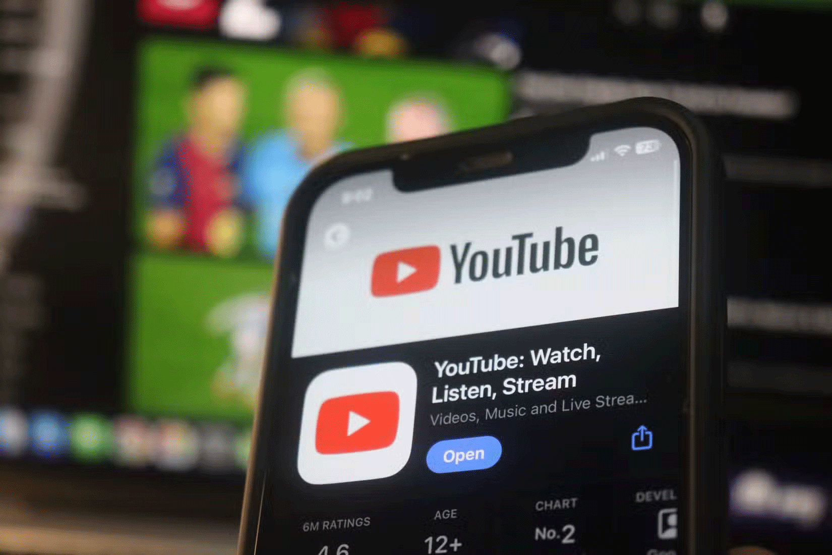 YouTube on Android gets a 'Play Something' button Picture 1