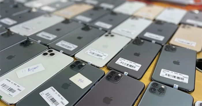 100,000 Old iPhones Instead of Going to the Trash Factory Went to Users