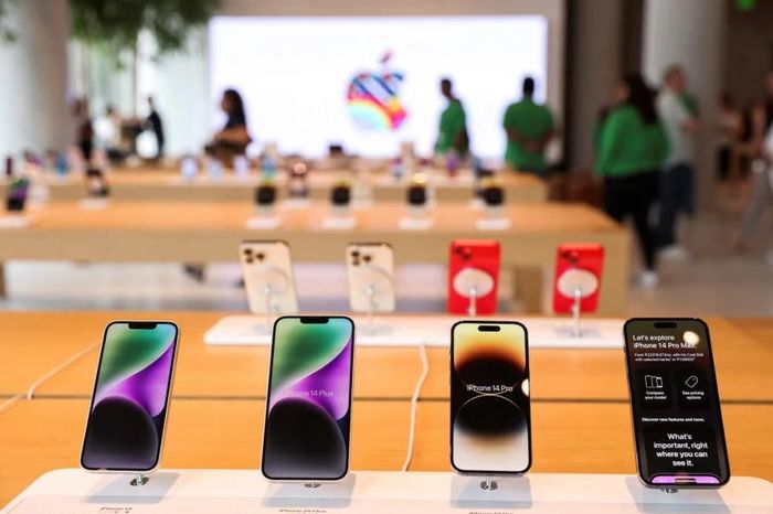 3 smartphone companies make Apple worried