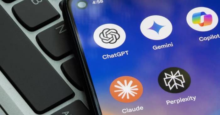 4 best AI chatbots for handling long conversations