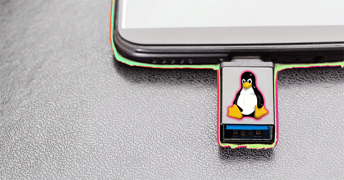 4 Reasons to Keep a Linux Live USB Handy