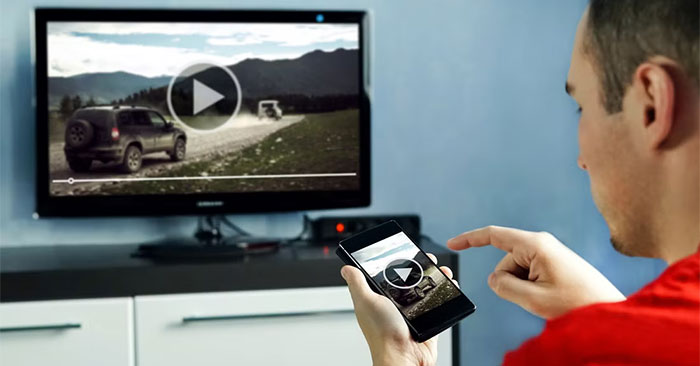 5 Useful Ways Smart TVs and Phones Can Connect Wirelessly to Each Other