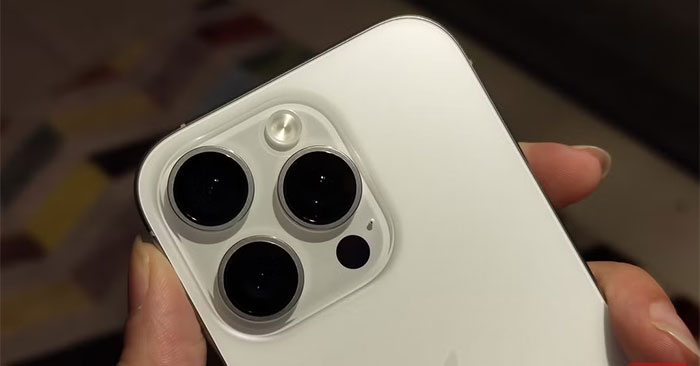 7 Uses of the Back of the Phone