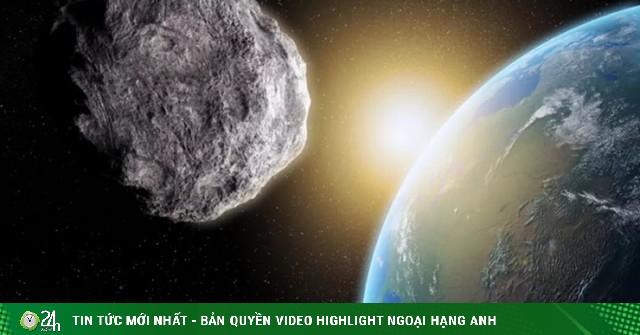 Asteroid Half the Size of a Football Field Threatens Earth in 2032