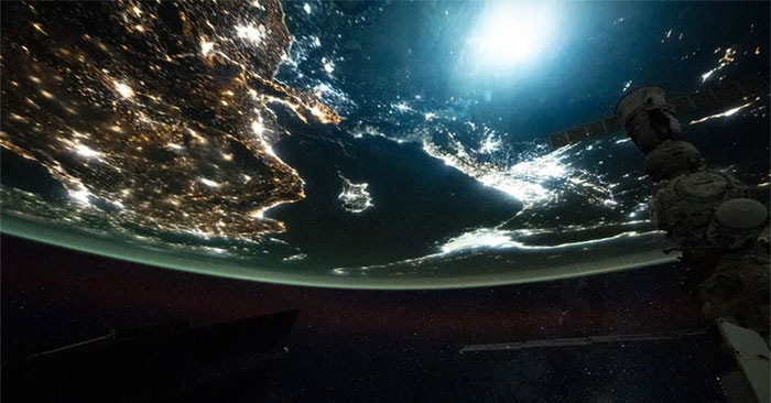 Astronaut Captures Footage of Meteorite Exploding in Earth's Atmosphere: Explained