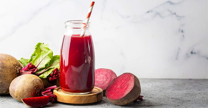 Beetroot Juice Helps Elderly People Lower Blood Pressure by Changing
