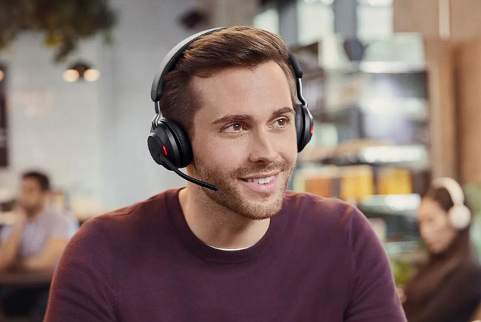Bluetooth and Wireless Headphones Comparison? What's the Difference?