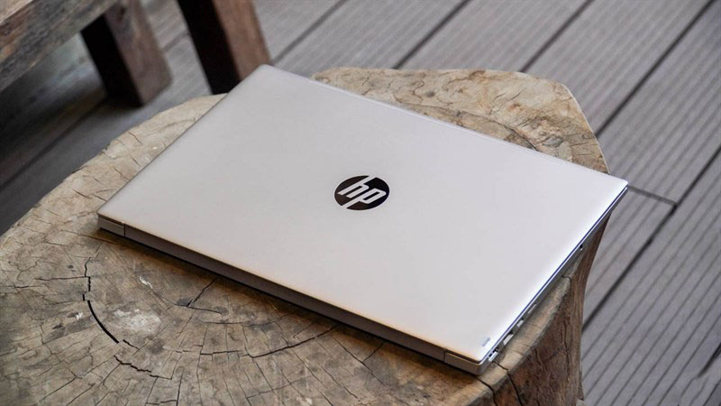 How Long Does It Take to Fully Charge an HP Laptop Battery? Fast