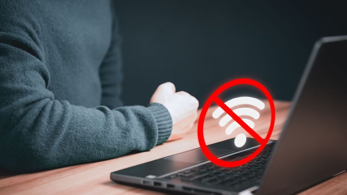 How to fix the missing WiFi icon on a Windows 11 laptop