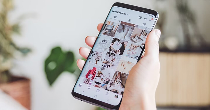 How to Post Instagram Contributors