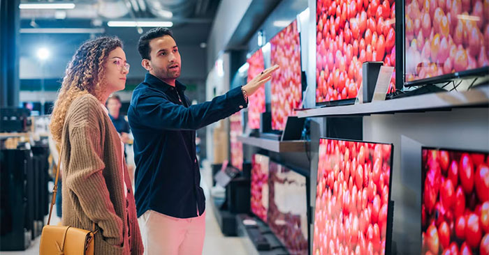 How to Save Money When Upgrading Your Smart TV