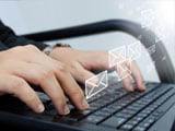 How to write professional emails in English.