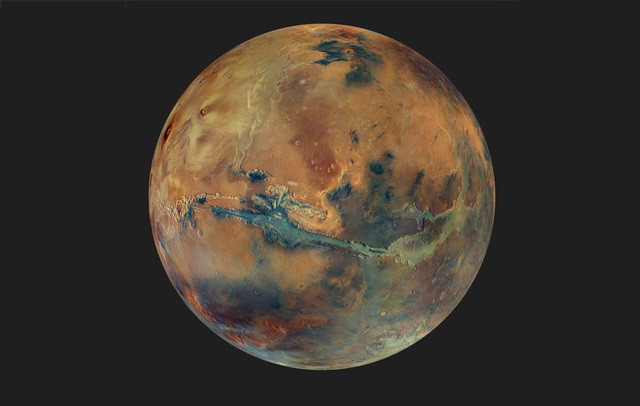 Humanity Misunderstands the Code of Life on Mars?