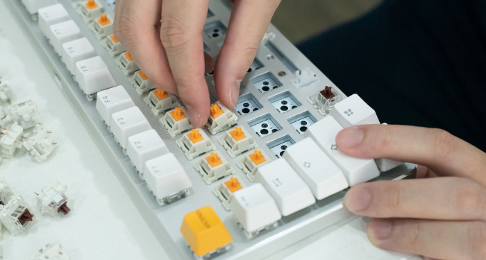 Instructions for Replacing Mechanical Keyboard Switches with 5 Simple