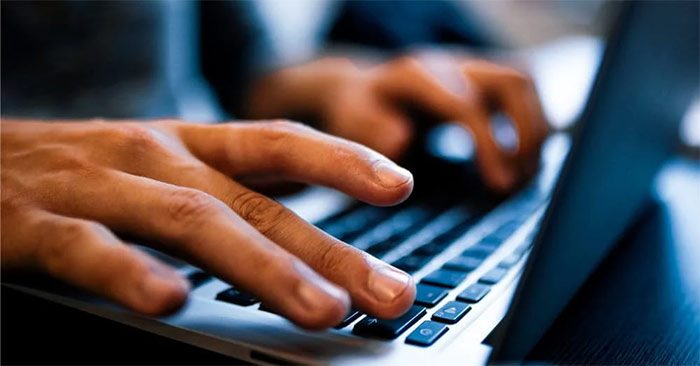 How to Rewriting Notepad Text Using AI