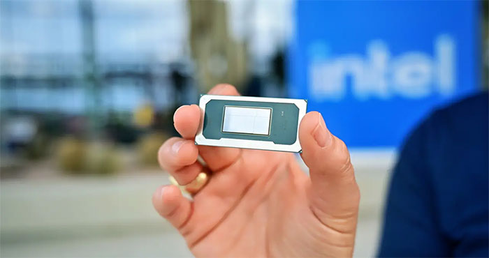 Intel Launches Core Ultra 300 Series: 2nm PC AI Chips