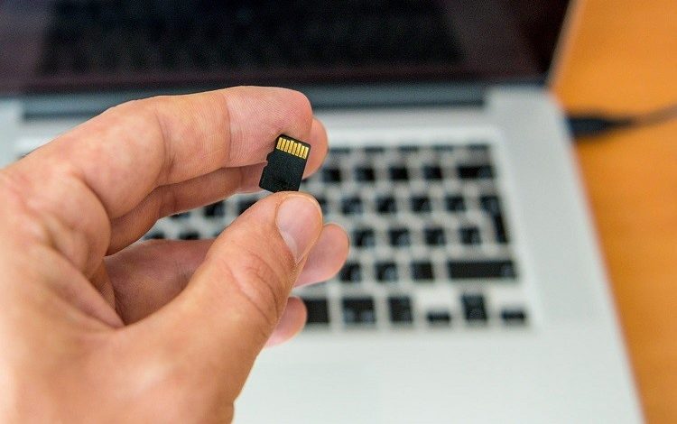 Memory Card Slot on Dell, HP, Lenovo Laptops