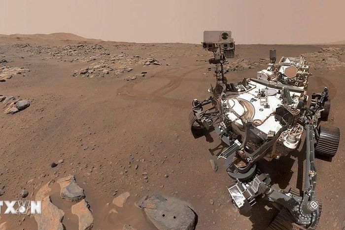 NASA is looking for a less expensive way to bring Martian rock and soil ...