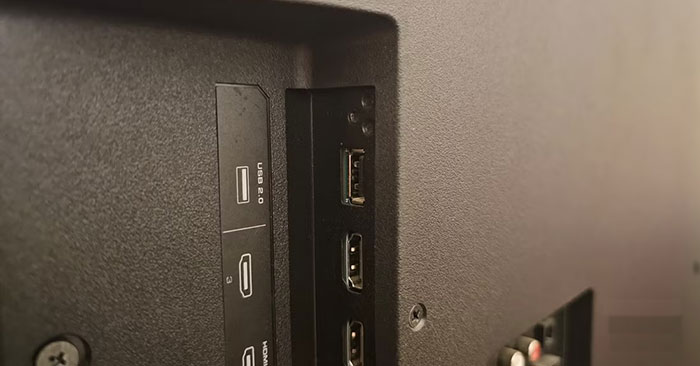 Never Plug These 8 Devices into Your Smart TV's USB Port!