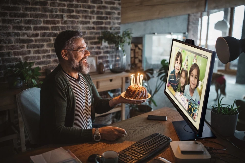 Quick Review of ViewSonic Webcam VG2740V Monitor