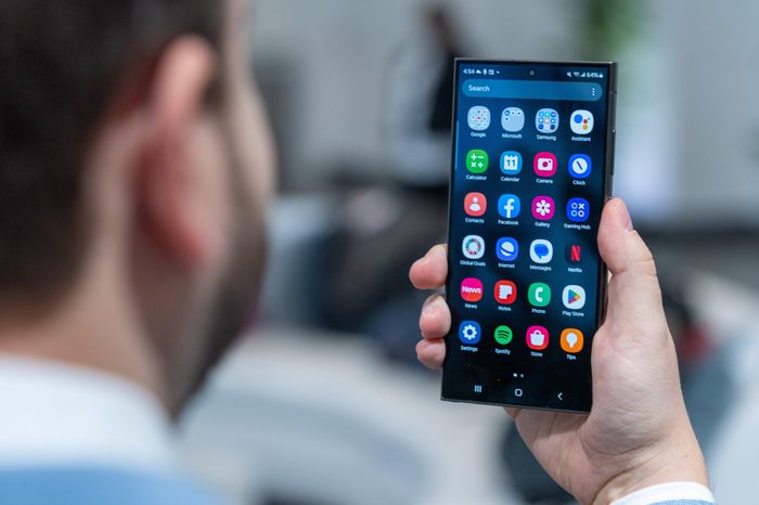 Reasons why Samsung Galaxy software lags far behind iPhone