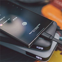 Samsung, Apple Research New Battery Technology