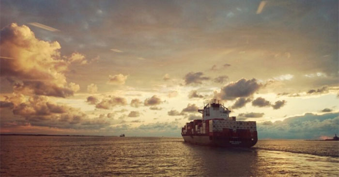 Ships Use Clean Fuel, Which Causes the Earth to Warm