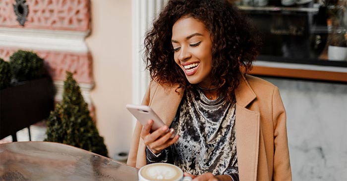 Simple Ways to Make Your Boyfriend Happy Through Text Messages