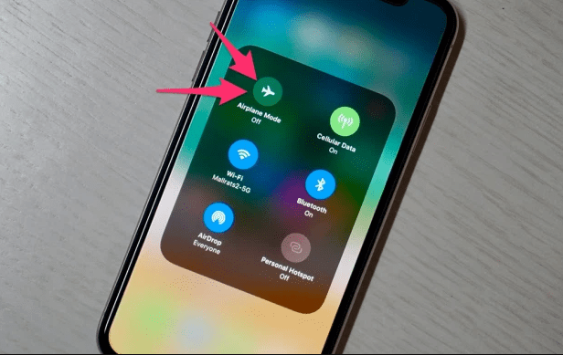 Solve the Error of Not Being Able to Turn Off Airplane Mode on iPhone Explained
