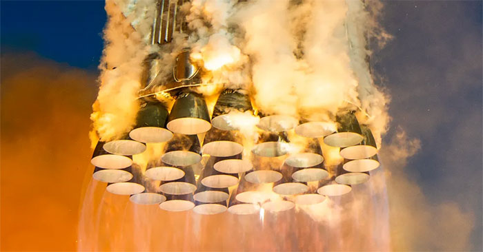 Spacex Reveals Photos Showing the Terrifying Power of Starship's