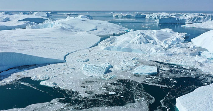 Greenland's Largest Glaciers Are Melting at an Incredible Rate