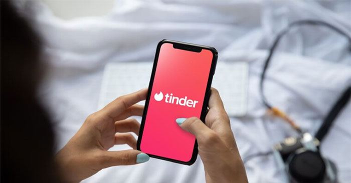 Tinder Integrates a New AI Tool to Automatically Select the Most