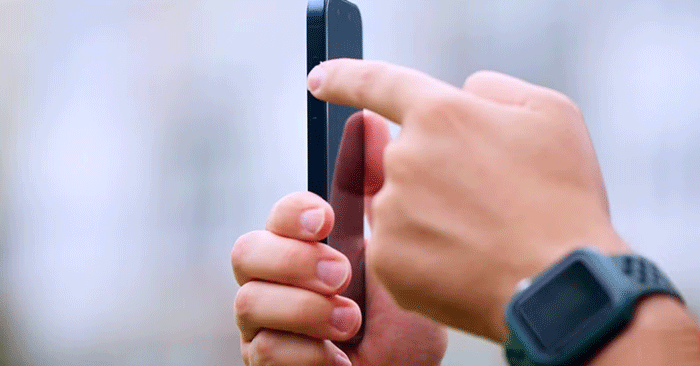 Trick to Take Screenshots Using iPhone's Action Button