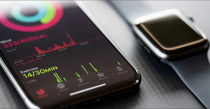 What Is LTPO? Is It Better Than AMOLED?: Apple LTPO Panel