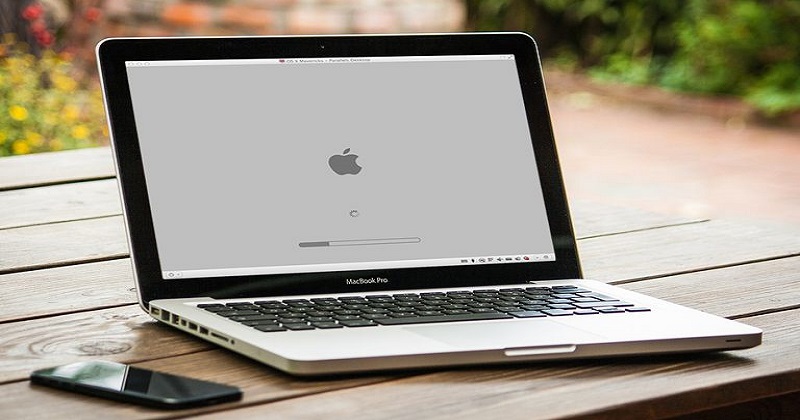 Why Does Macbook Hang on Apple Logo and How to Fix It