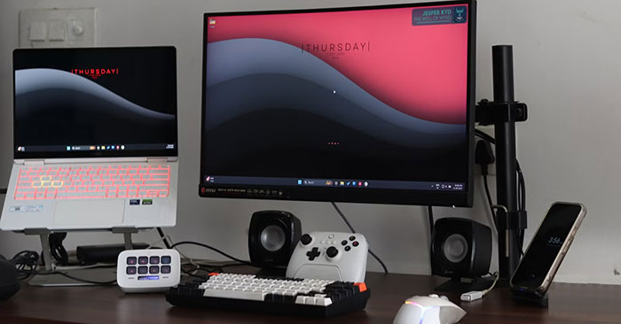 Why Should You Choose a Laptop Instead of a Desktop to Work from Home Full?