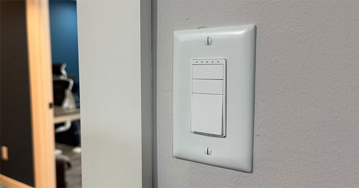 Why Do Smart Switches Work Better Than Smart Lights: Explained
