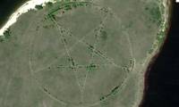 15 mysterious and strange places appearing on Google Earth surprise people