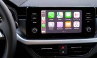 Apple CarPlay will soon support streaming video from iPhone to car screen
