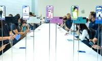 Apple settlement: Apple agrees to pay $250 million to settle class-action lawsuit.