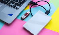 Stop buying regular USB flash drives: USB SSDs are a better choice in 2026.