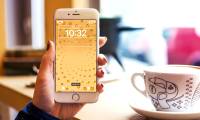 How to customize iPhone lock screen