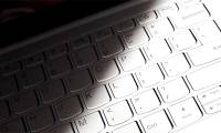 How to disable the built-in laptop keyboard in Windows