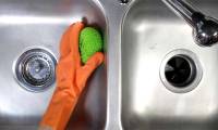 How to polish stainless steel sinks
