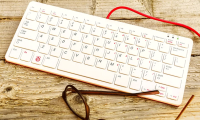 How to use Raspberry Pi 400 as a laptop