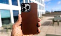 iPhone turns into 'heater' when using Apple Intelligence