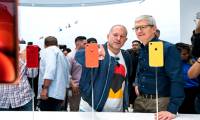Apple's legendary designer Jony Ive is developing a screenless AI phone?